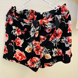 SHEIN Curve 2XL black shorts with red floral print and waist tie belt
